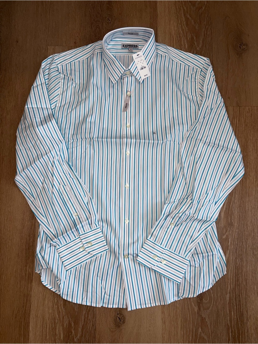Express Men’s XL Fitted Stretch Cotton Dress Shirt White Blue Stripe New Stains